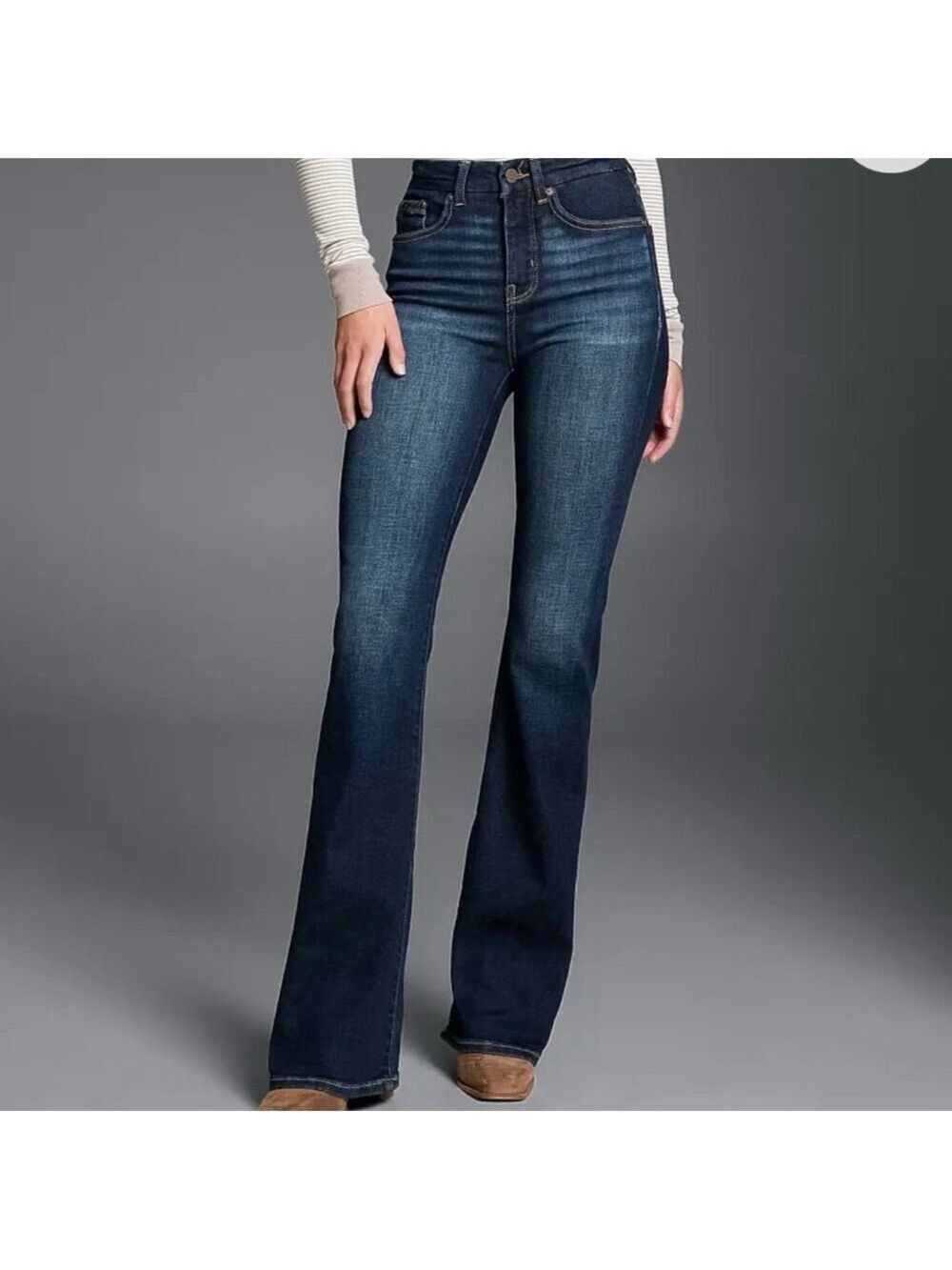 EXPRESS Mid Rise Dark Wash
Blue 70’s Flare Jeans Flex Medium Short 6/8/10 NWT - Picture 2 of 15